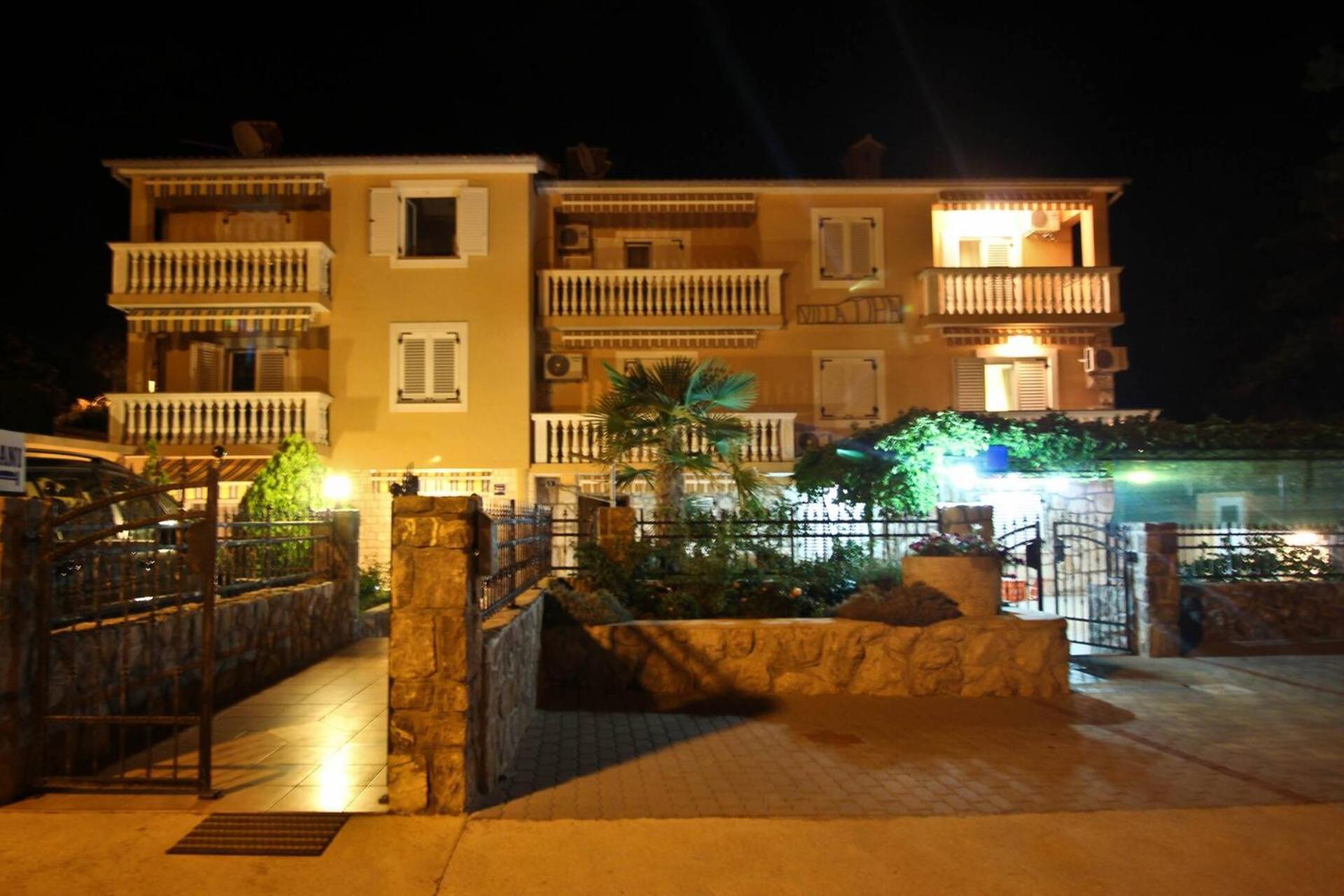 Villa Tiha Lili Silo  Luaran gambar